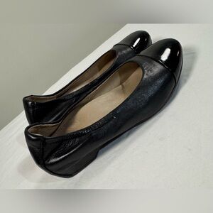 dansko Black Leather Lisanne cap toe patent slip on hidden heel round women’s 38